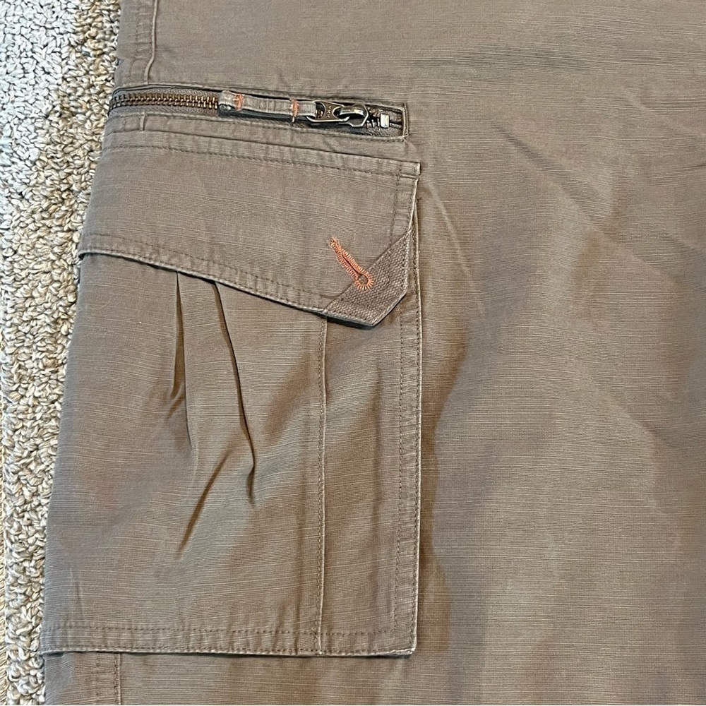 Columbia Sportswear Shorts Mens 38 Brown Cargo Hiking Outdoor Zipper Pocket - Picture 7 of 10